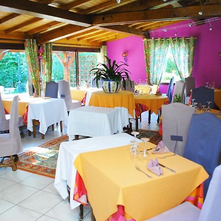 L'Auberge Des Gourmets Hotel Restaurant Le Vaudioux ภายนอก รูปภาพ